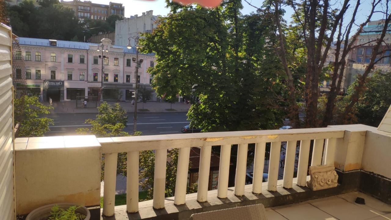 Квартира С Террасой, Крещатик 29, Бессарабка Kiev Exterior foto