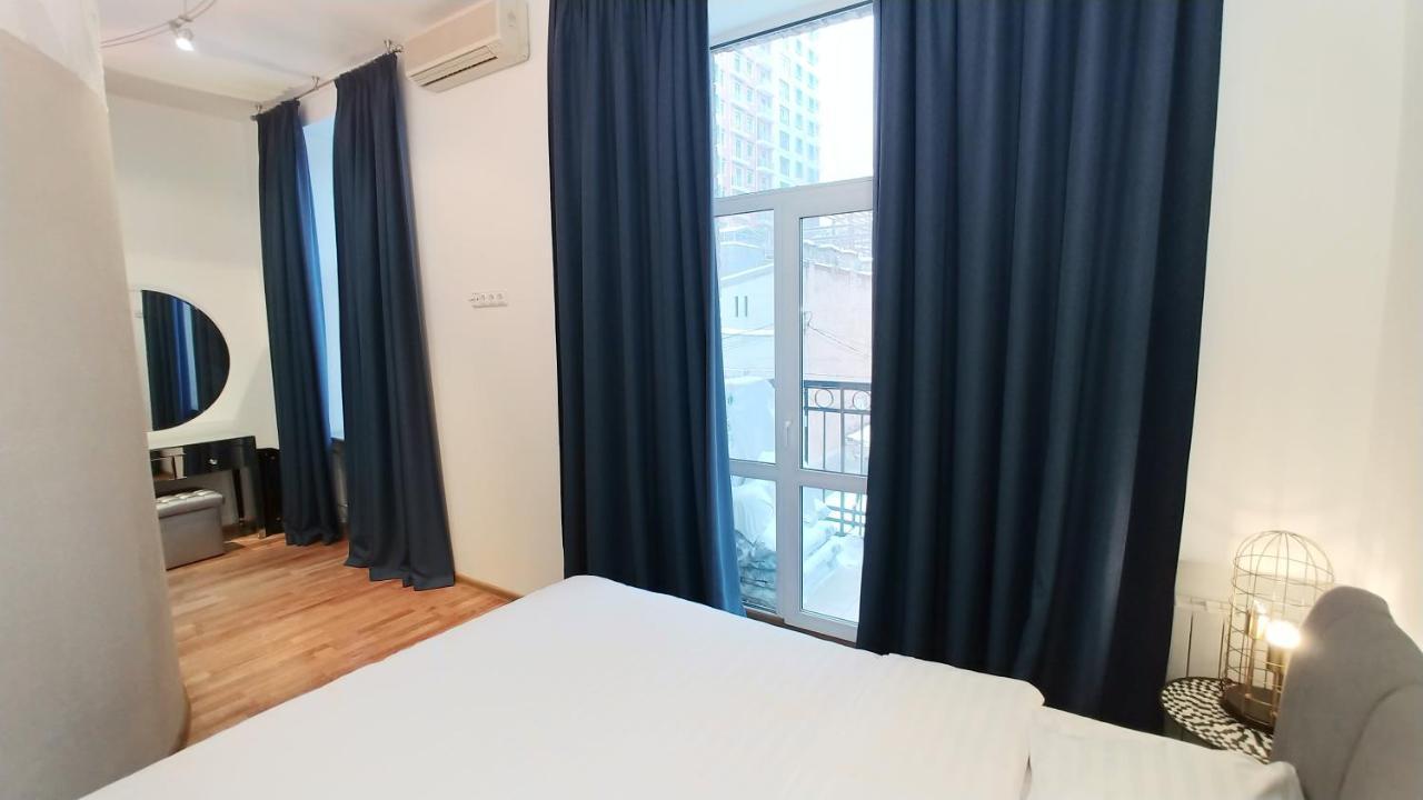 Квартира С Террасой, Крещатик 29, Бессарабка Kiev Exterior foto
